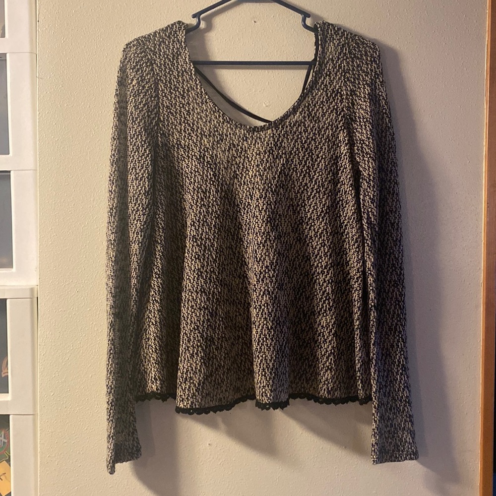 Brand new with tags size medium Daytrip open back light sweater